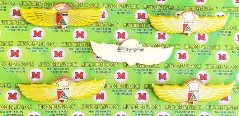 Mulyocreative Tempat Pesan Lencana  Wing pesan name tag 